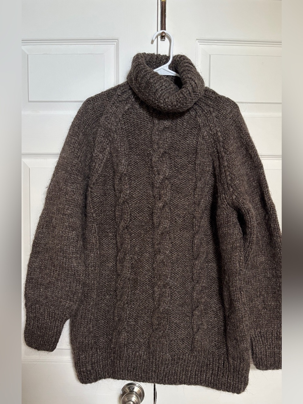 Men’s XL Hand Knit Wool Cable Turtleneck Sweater Brown Fisherman Aran Chunky